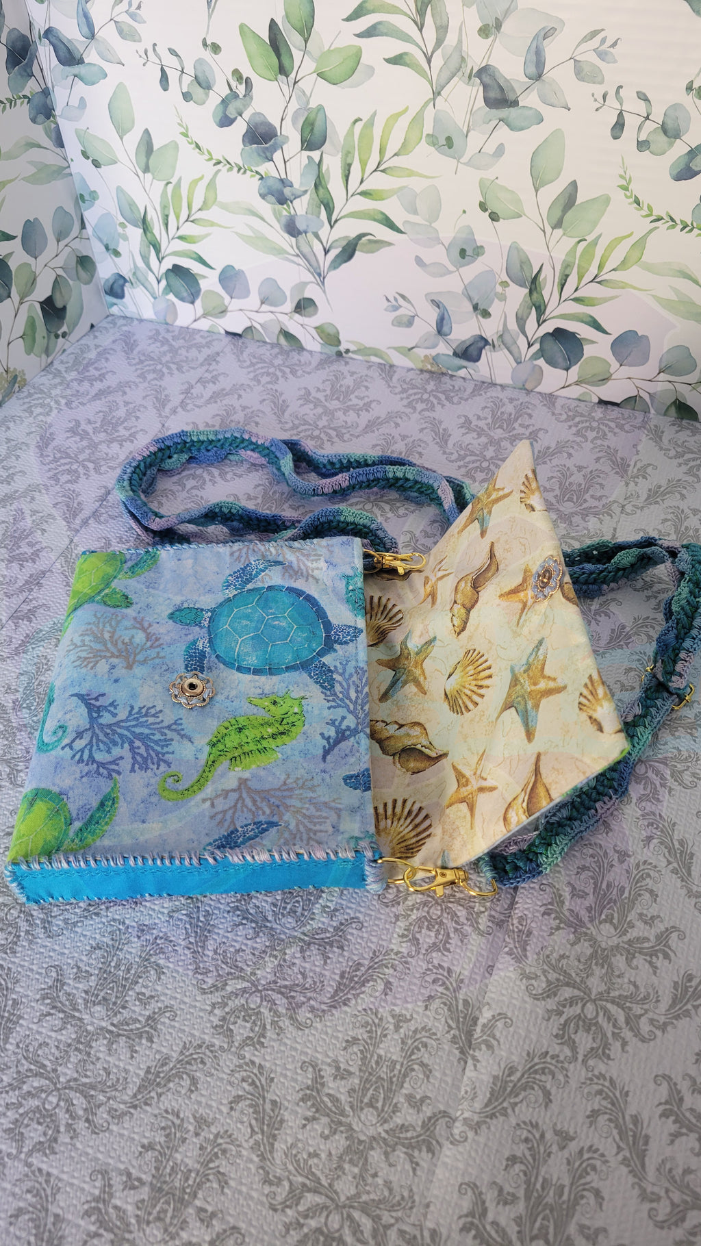 Sea Turtle Flores Purse