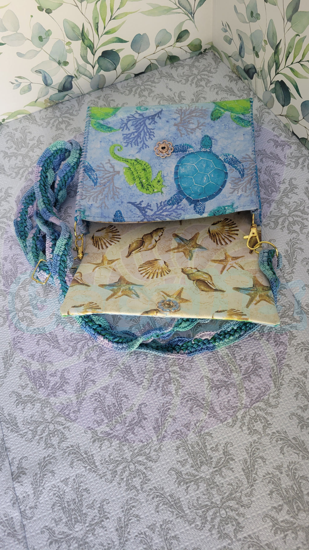 Sea Turtle Flores Purse